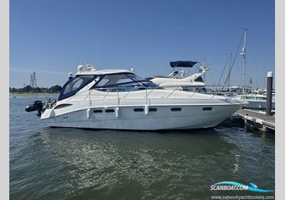 Sealine International S42 Motorboten 2004, met Volvo Penta motor, United Kingdom