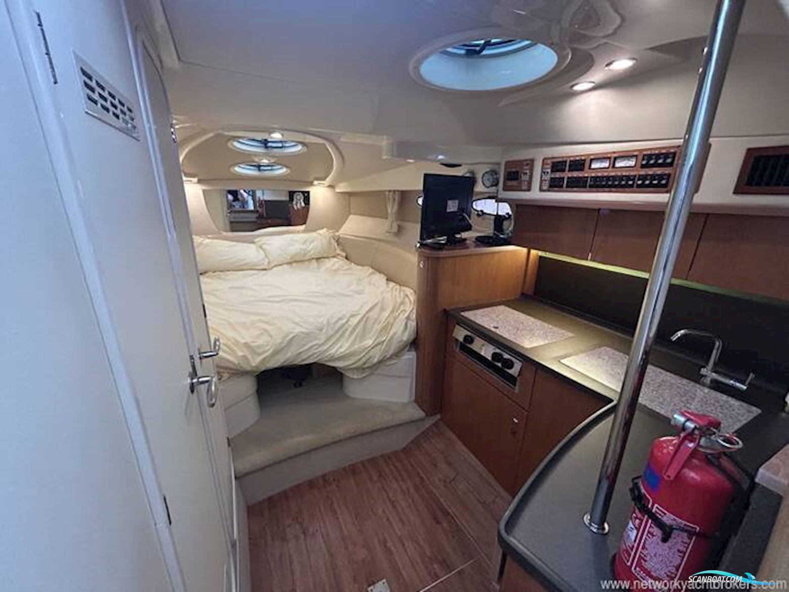 Sealine International SC29