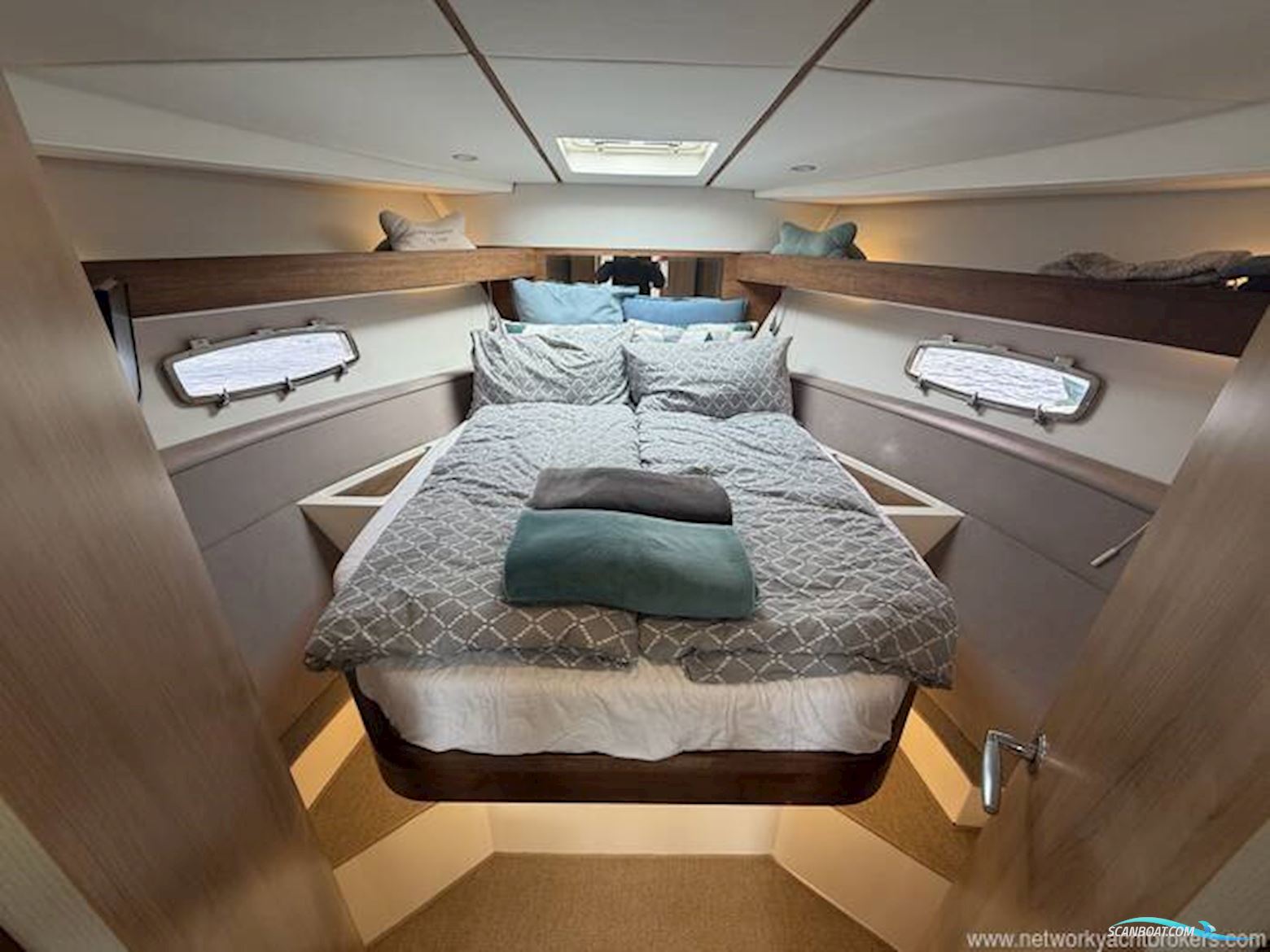 Sealine International SC35
