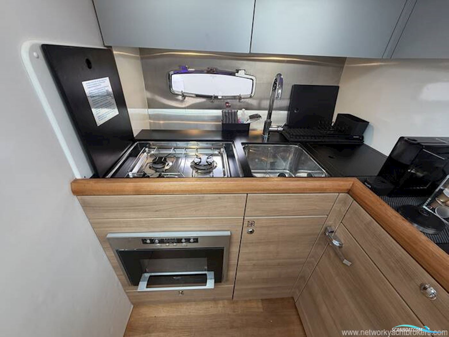 Sealine International SC35