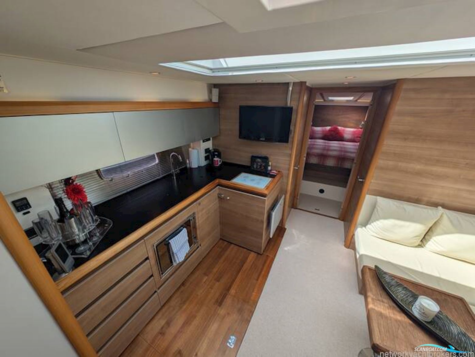 Sealine International SC47