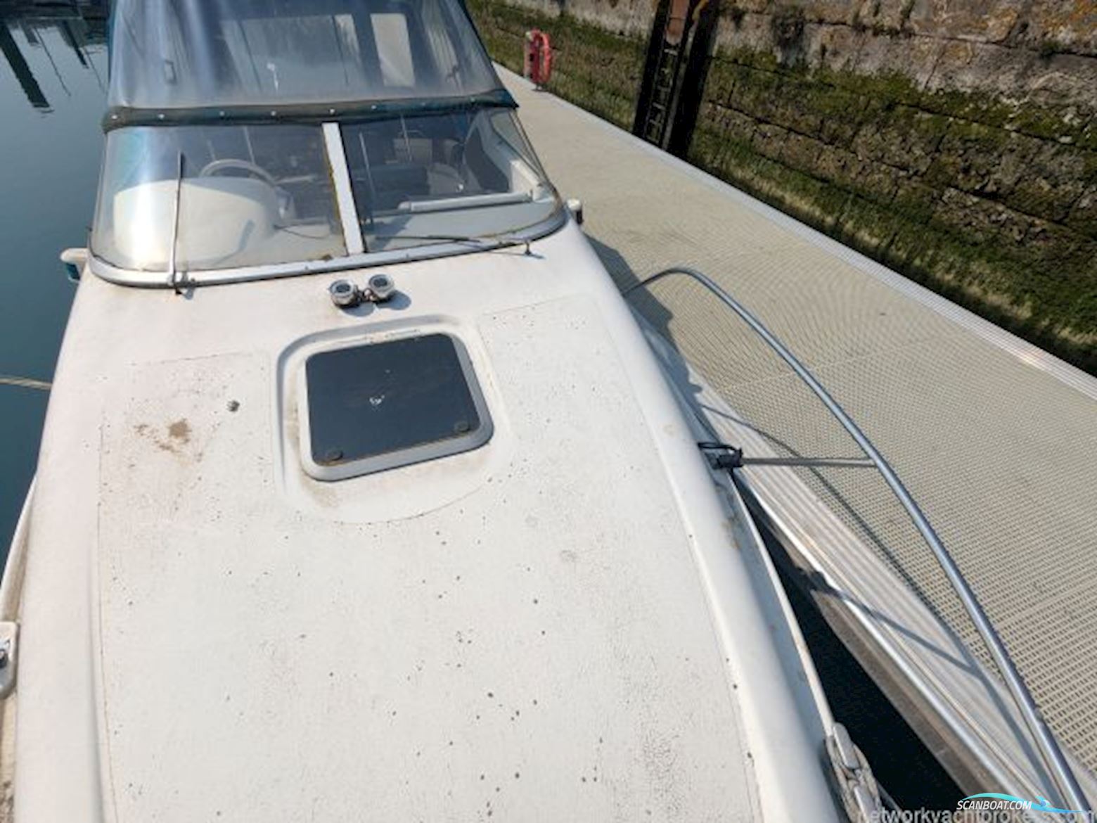 Sealine International Senator 230