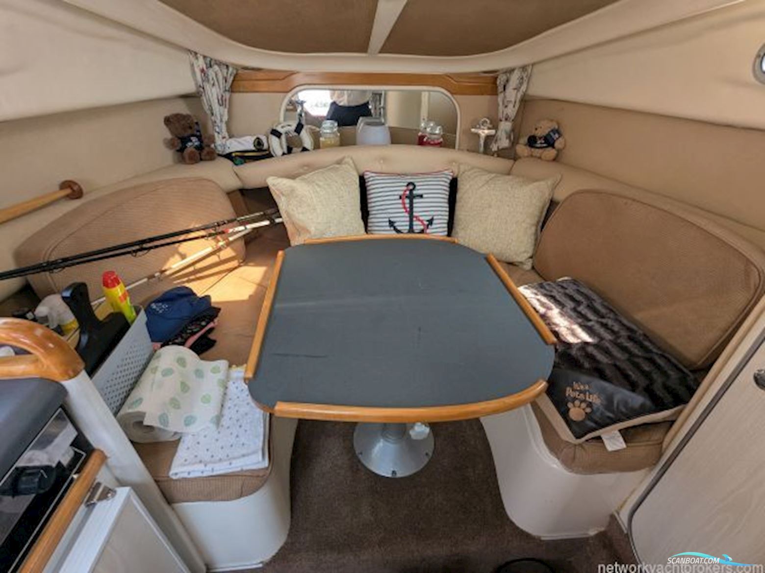 Sealine International Senator 230