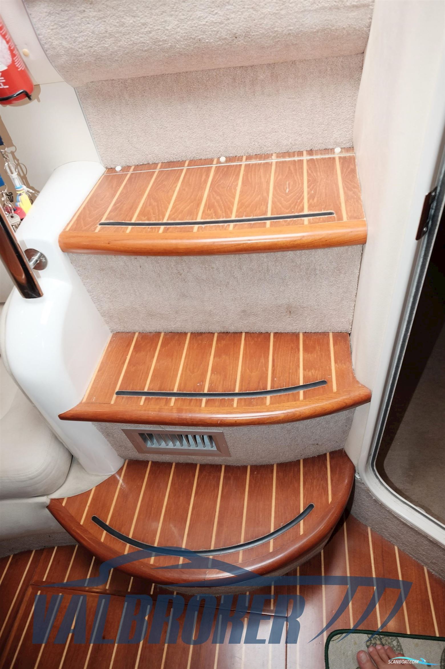 Sealine S 34