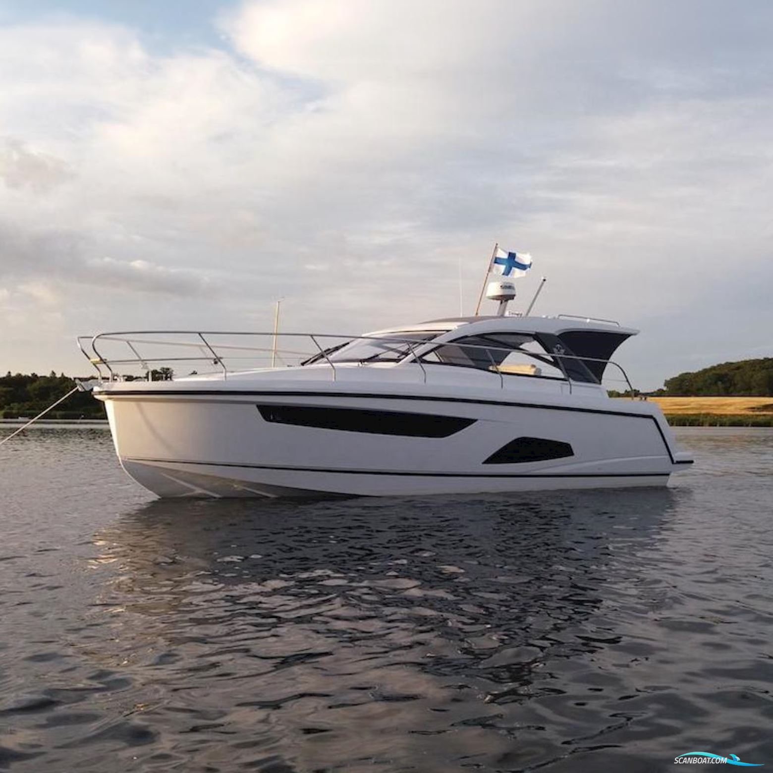 Sealine S330 Motorboten 2017, met Volvo Penta motor, France