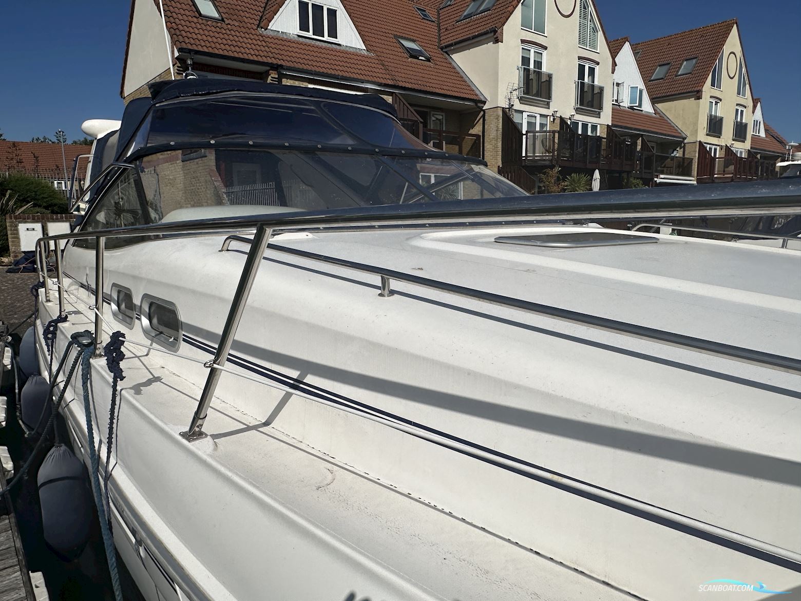 Sealine S37