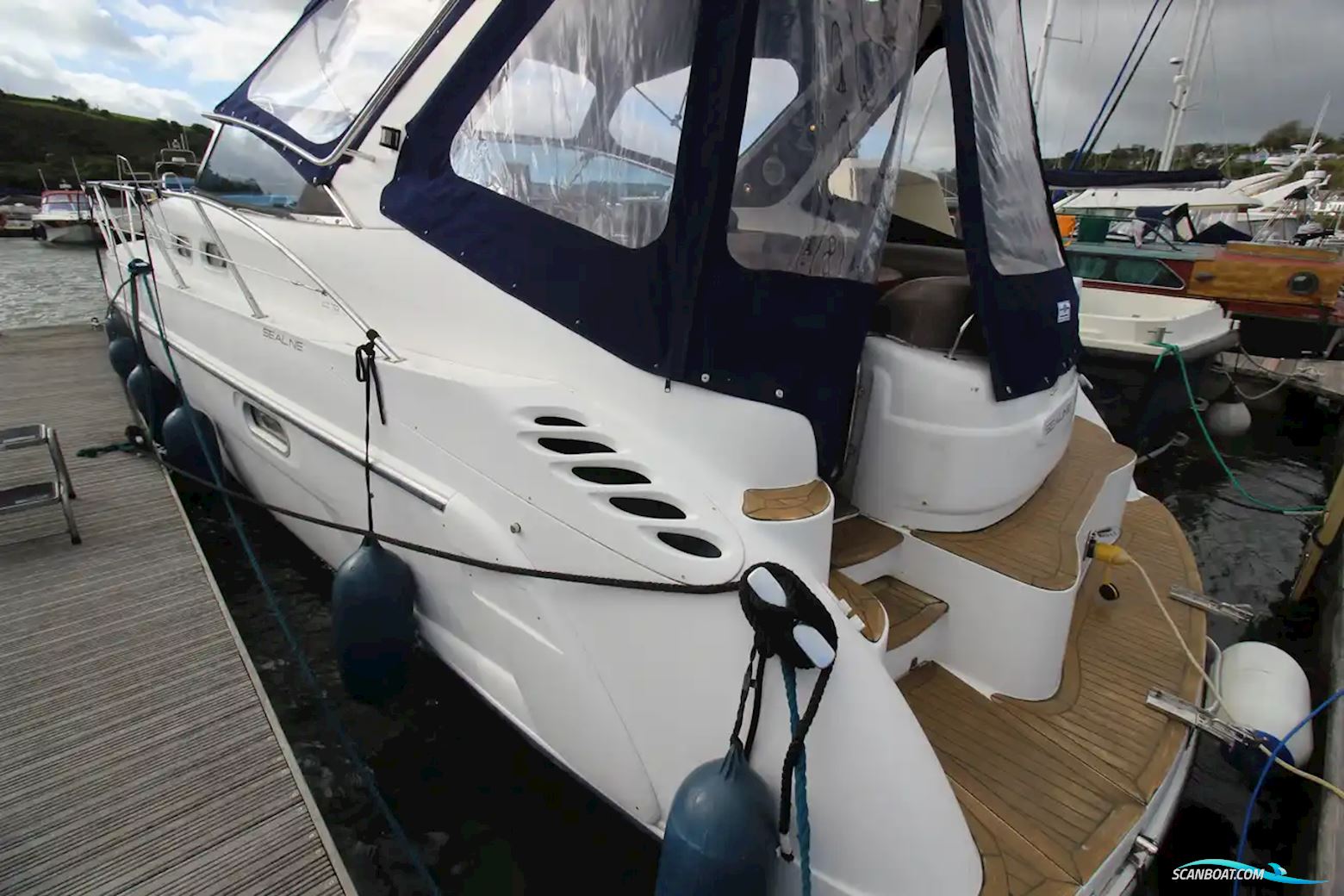 Sealine S37