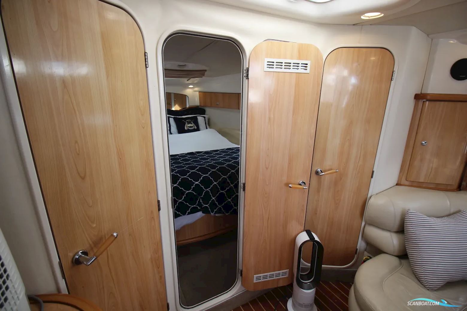 Sealine S37