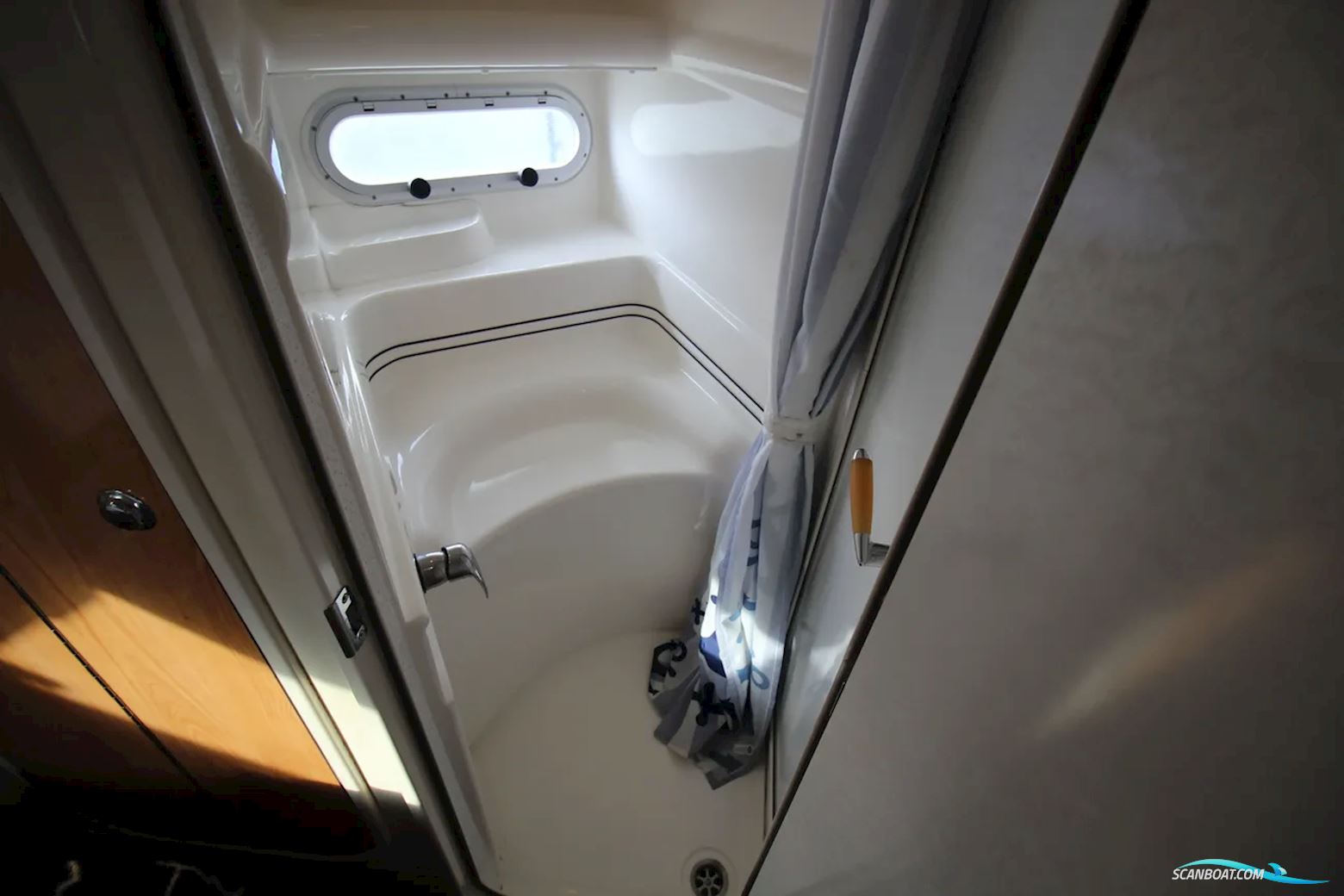 Sealine S37