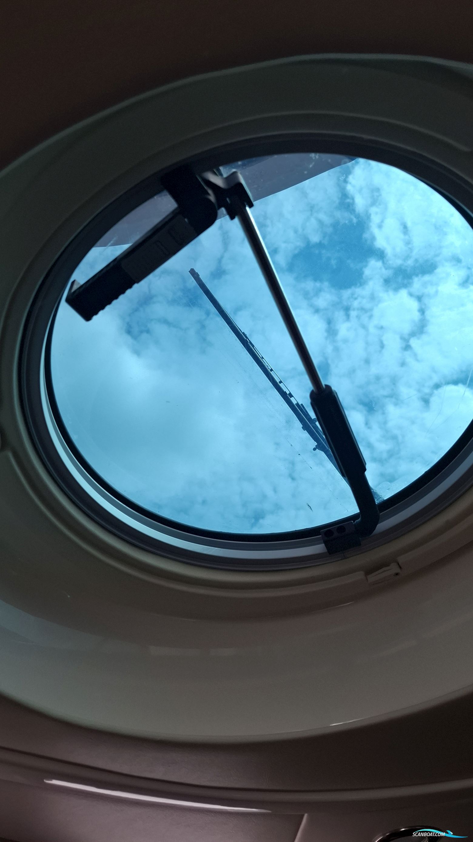 Sealine S38 Sports open