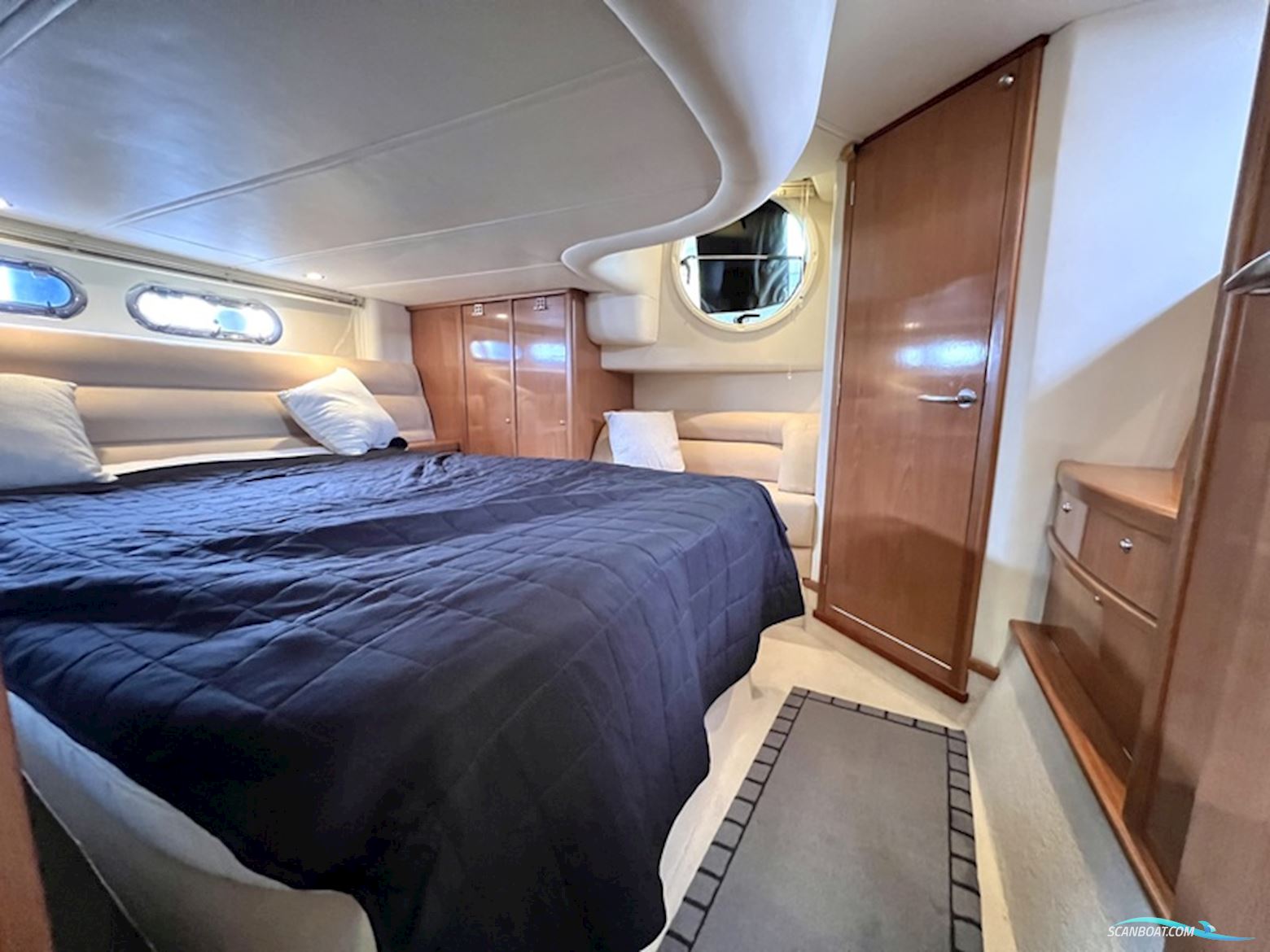Sealine S42
