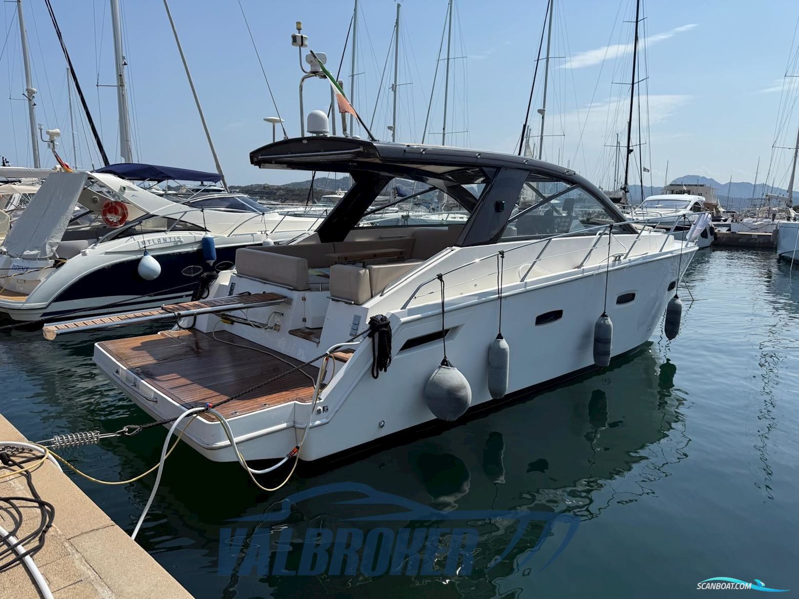 Sealine SC 35
