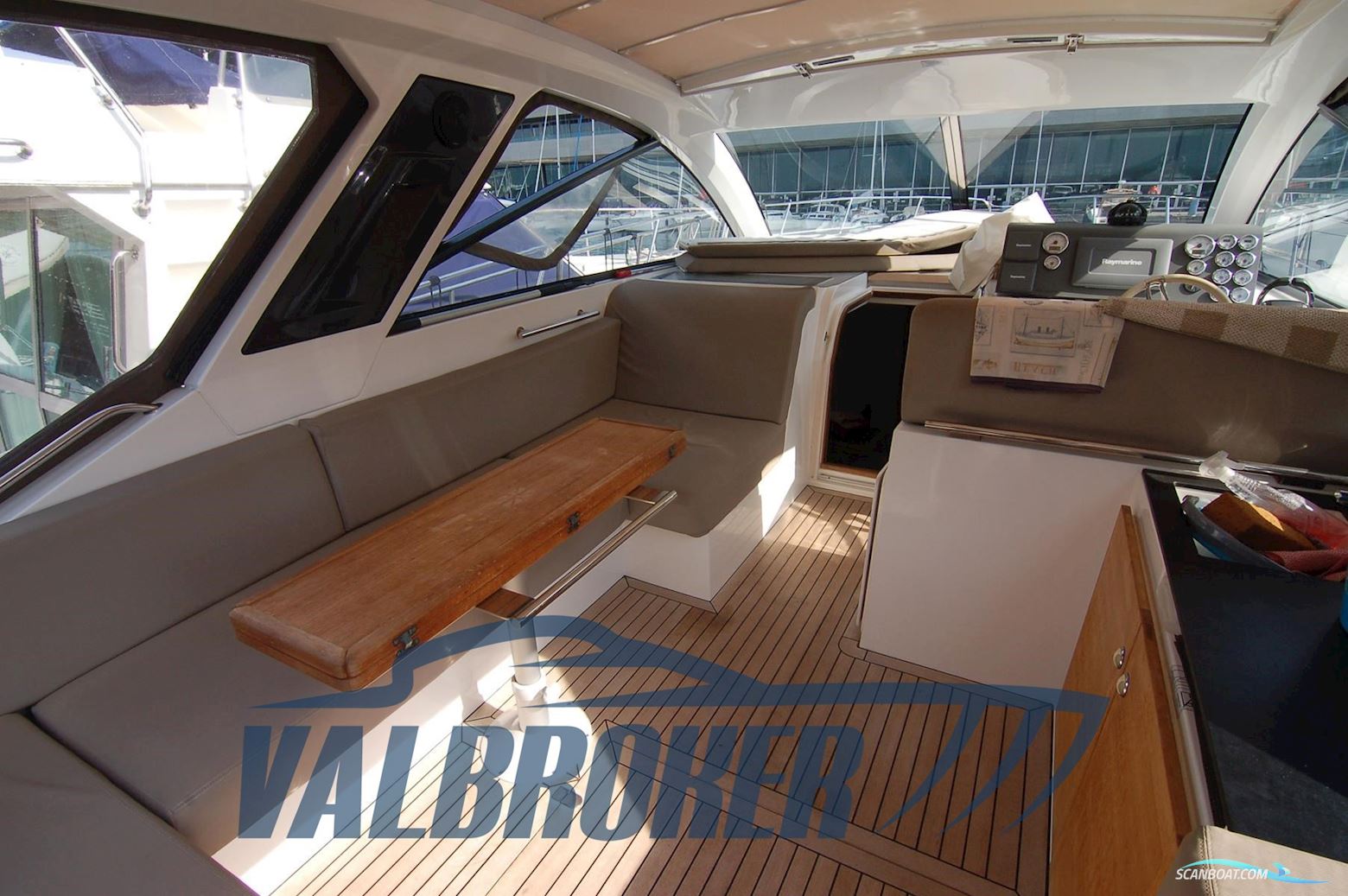 Sealine SC 35