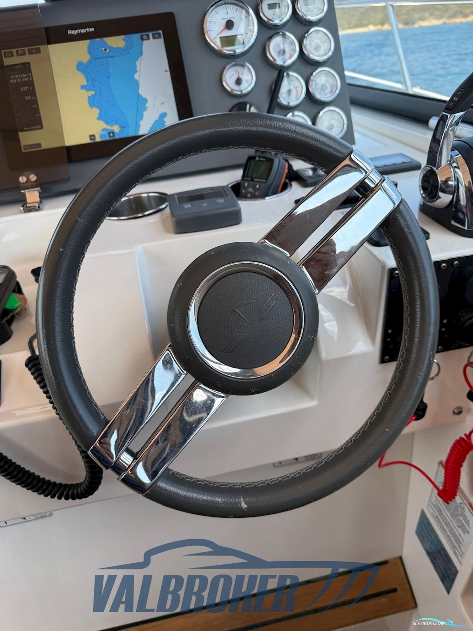 Sealine SC 35