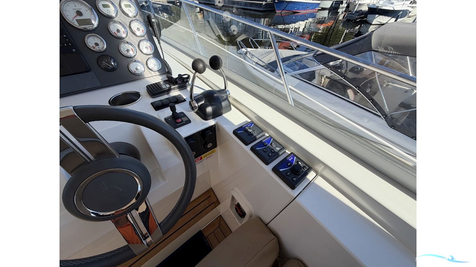 Sealine SC35