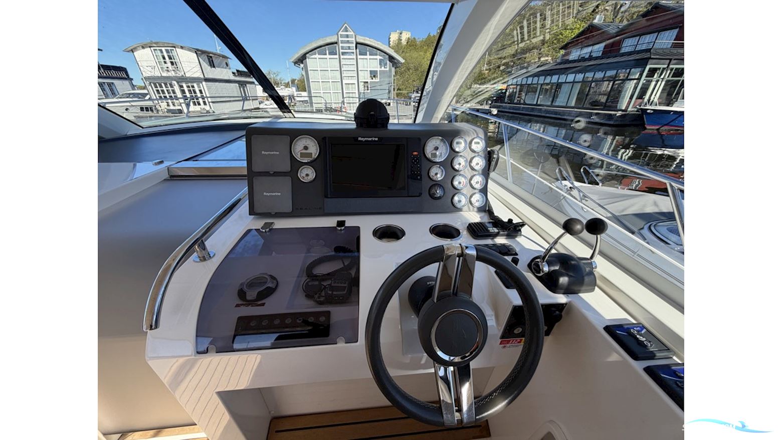Sealine SC35