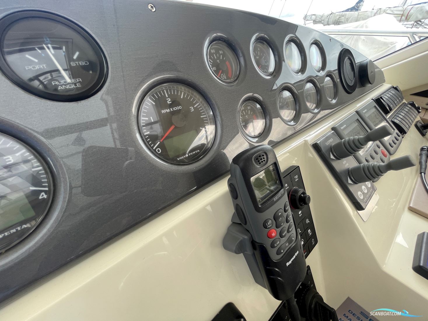 Sealine SC39