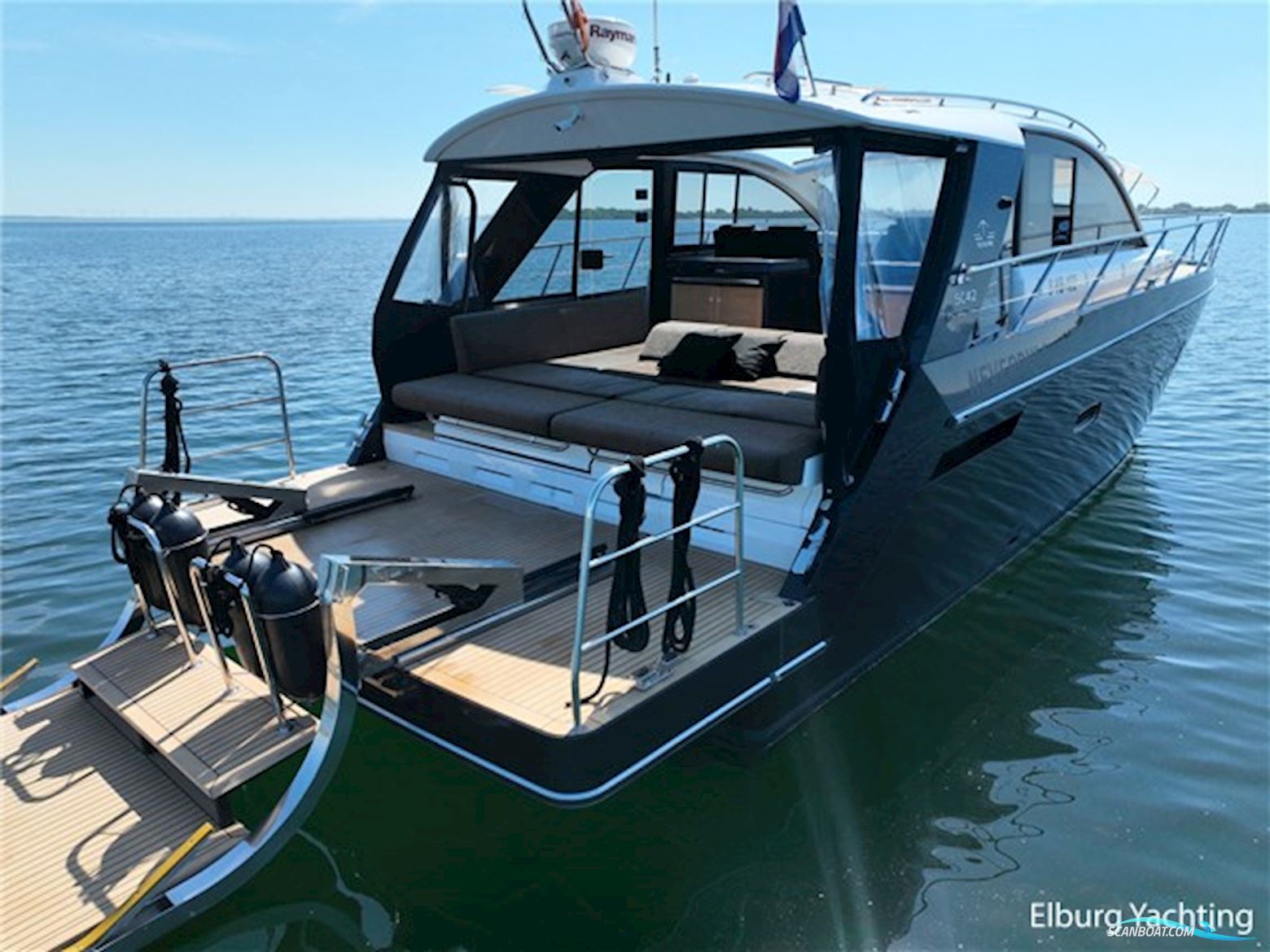 Sealine SC42 Custom