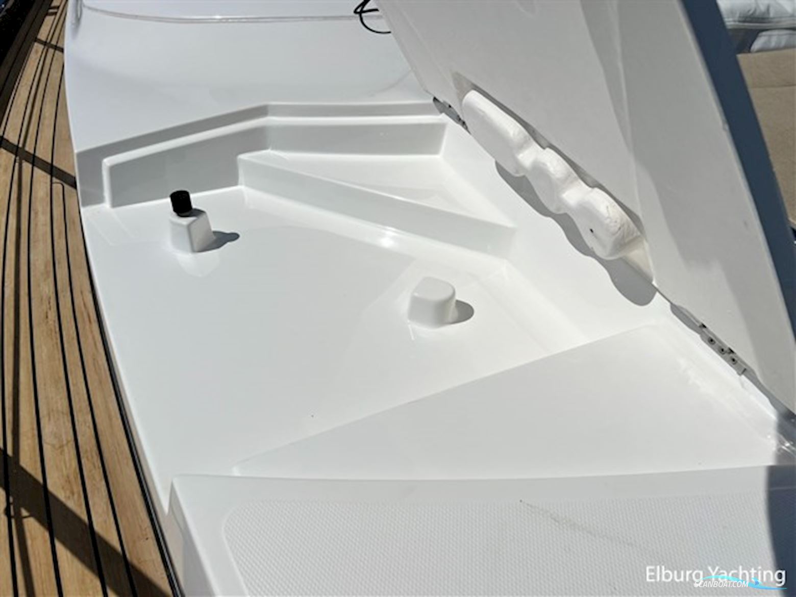 Sealine SC42 Custom