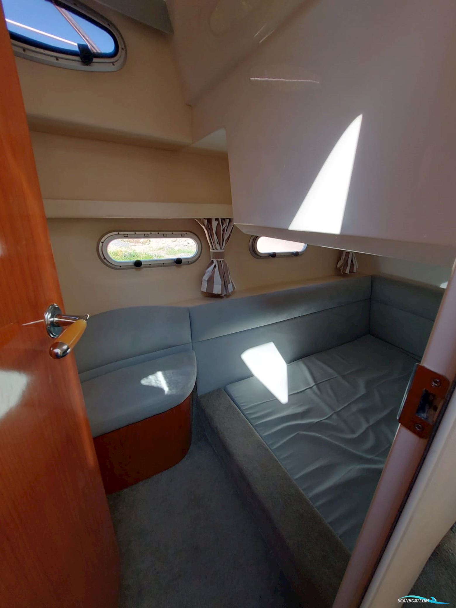 Sealine Sealine F34 Flybridge