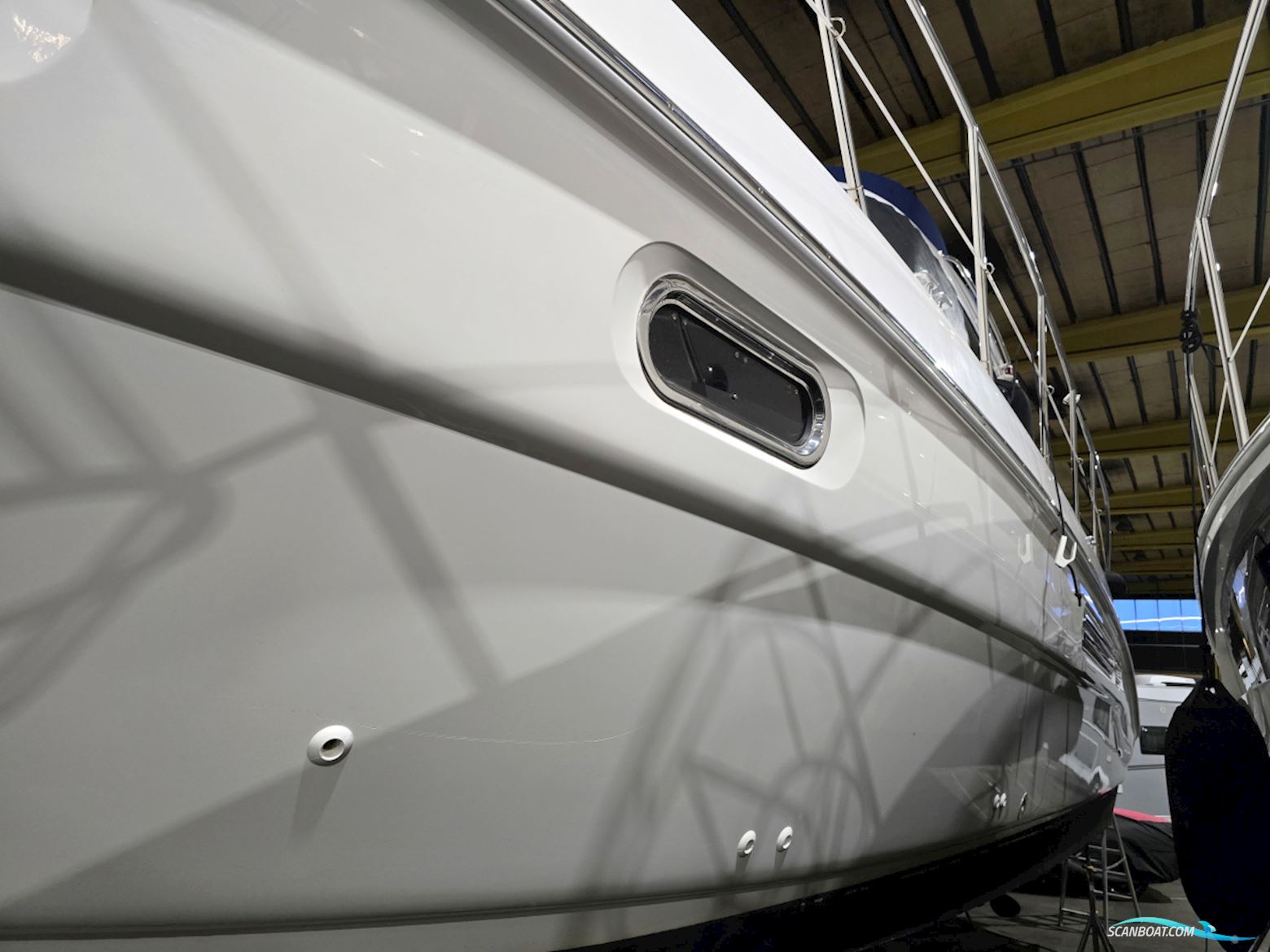 Sealine T47