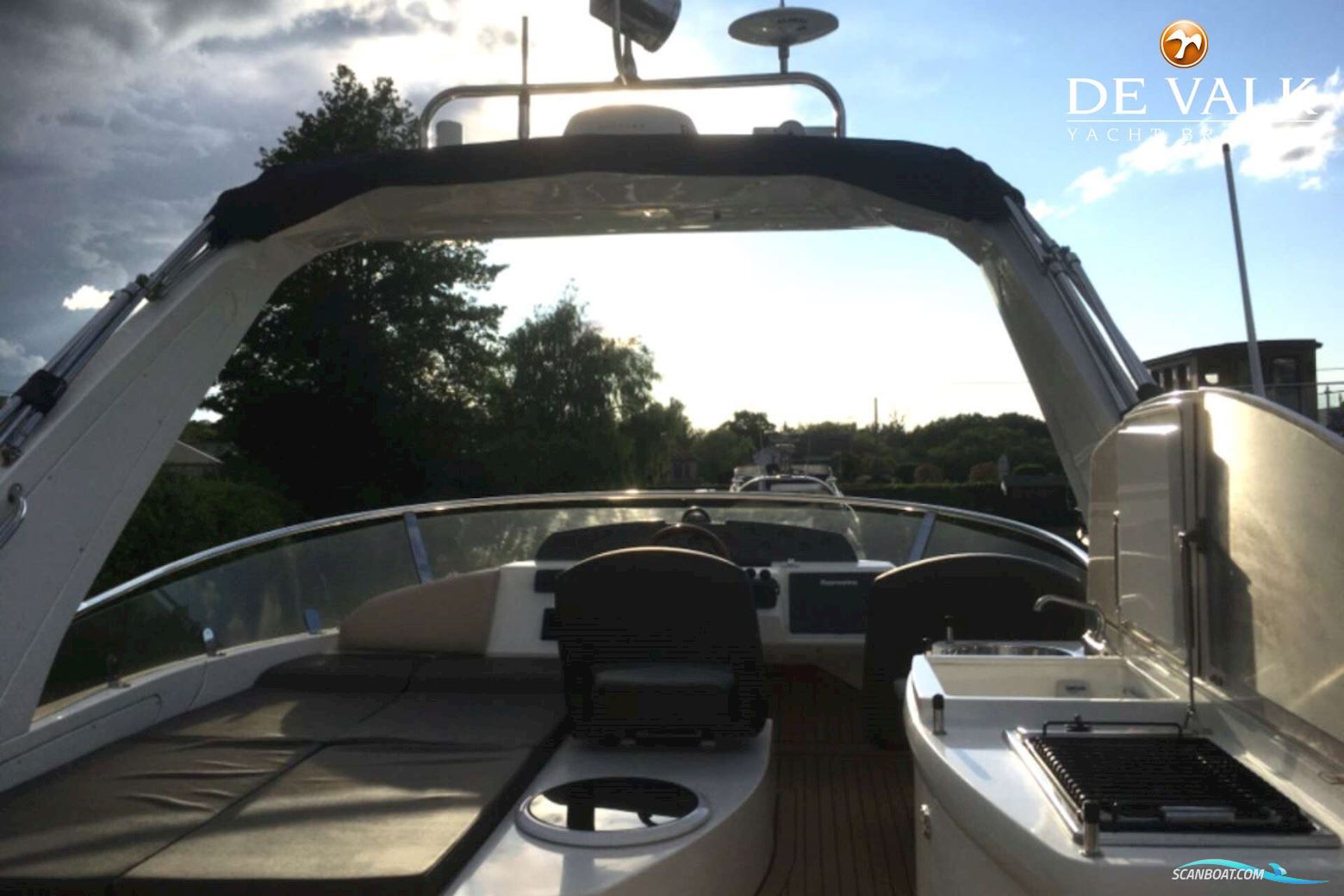 Sealine T50