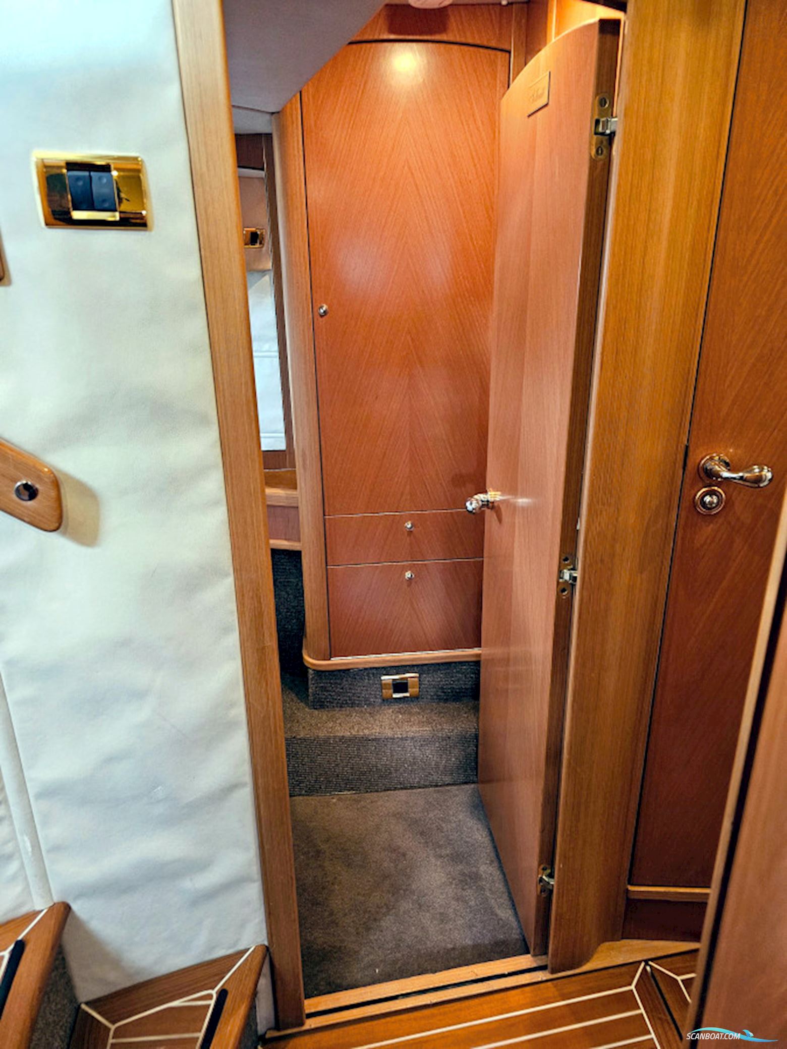 Sealine T51 Volvo Penta Tamd 122P Edc