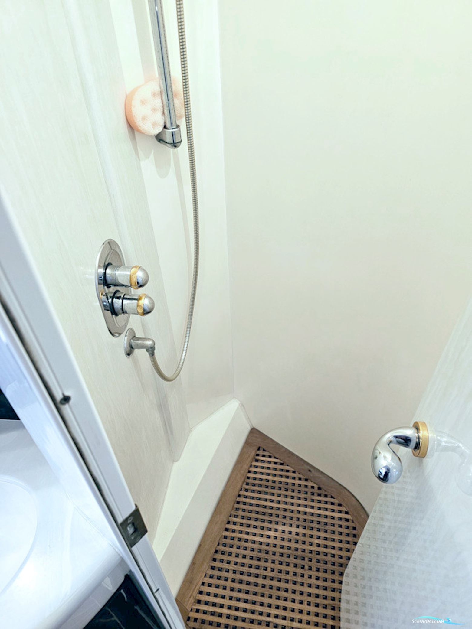 Sealine T51 Volvo Penta Tamd 122P Edc