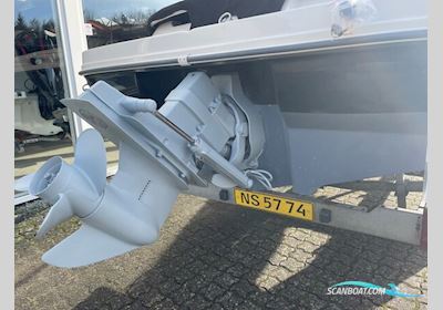 Searay 175 Sport Bowrider Med 135 hk Mercruiser 3,0L 4 Takt i/b og 1350 kg Variant Bådtrailer Motorboten 2007, met Mercruiser motor, Denemarken
