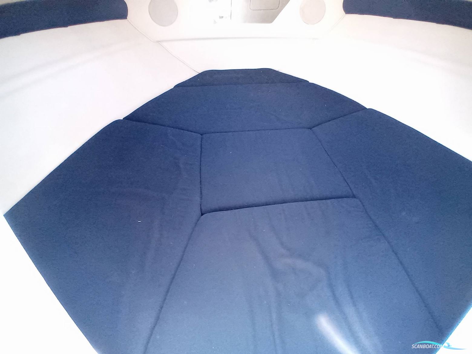 Searay 220 Sunsport m/ Mercruiser 4.3
