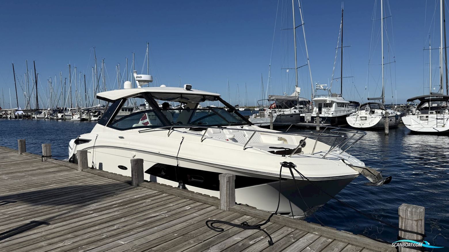 SeaRay 320 Sundancer
