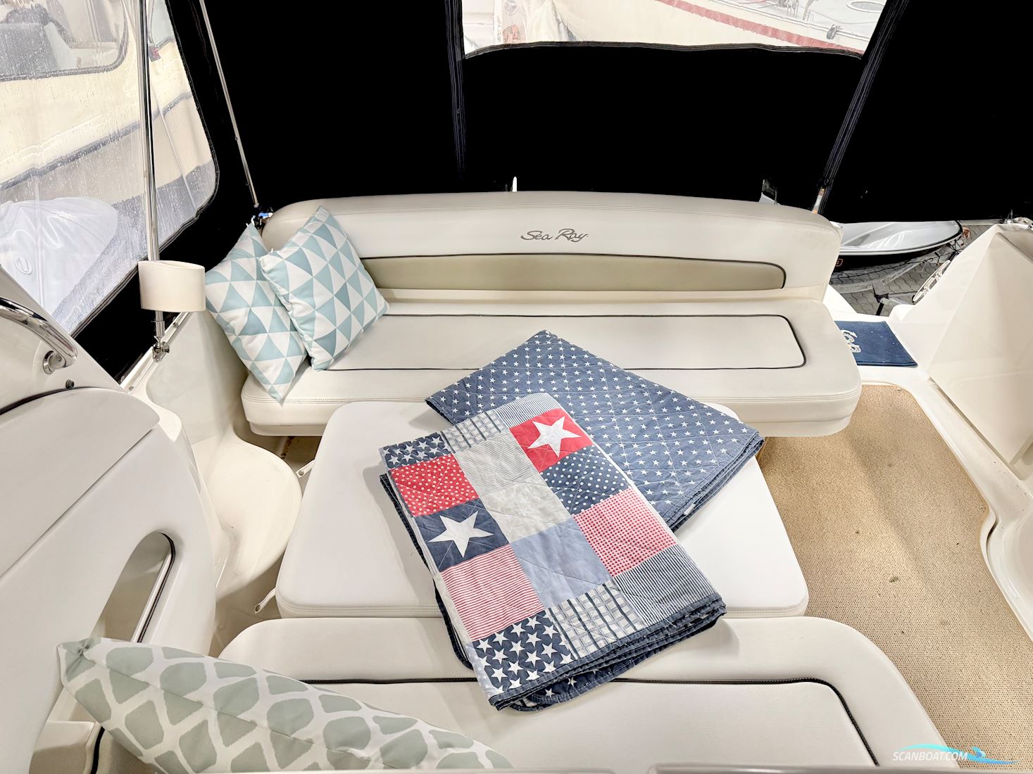 SeaRay 330
