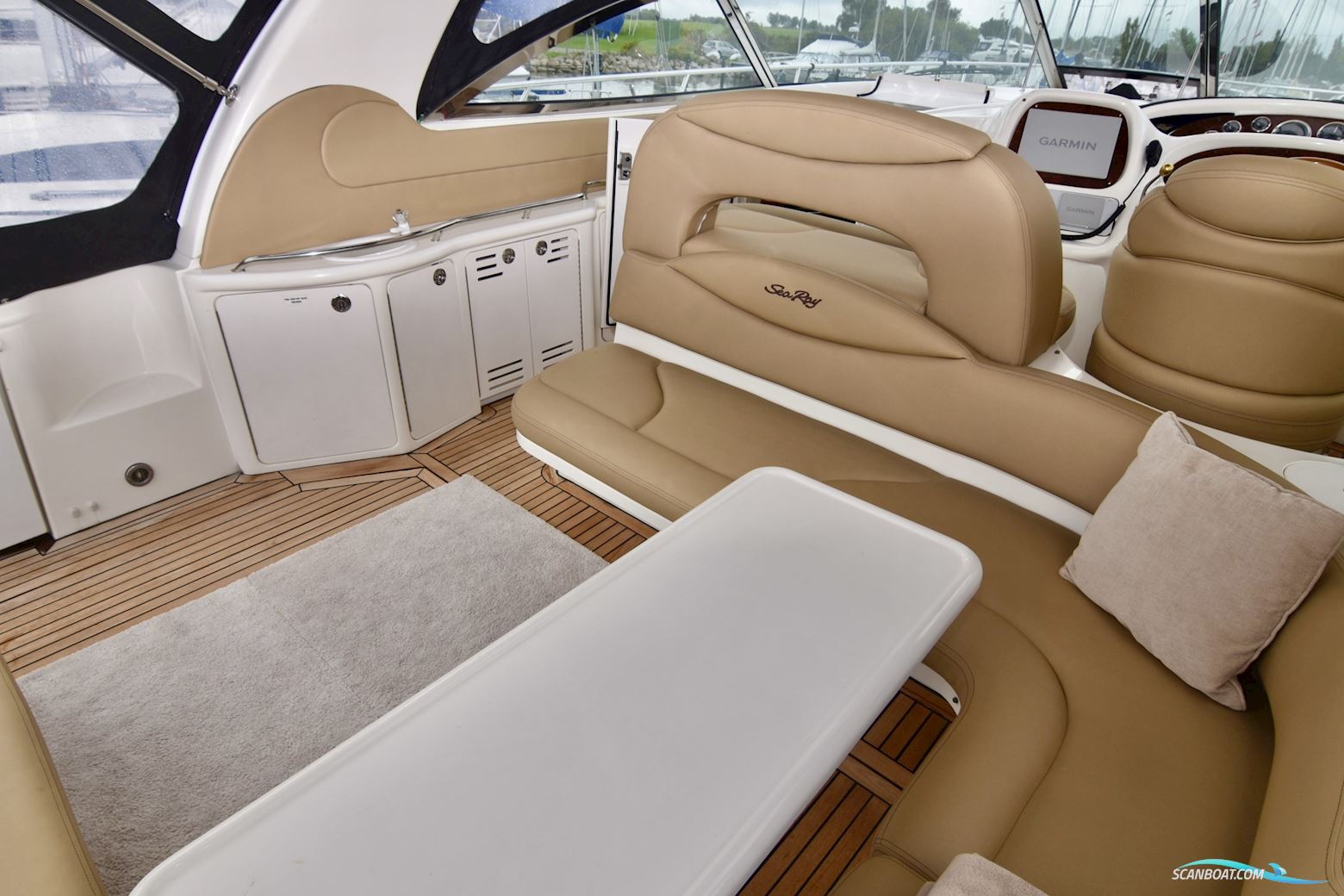 SeaRay 410 Sundancer