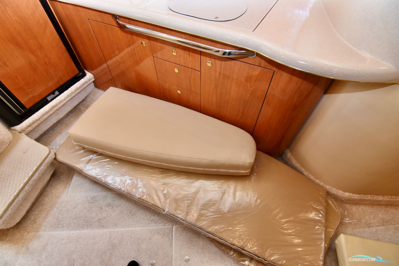 SeaRay 410 Sundancer