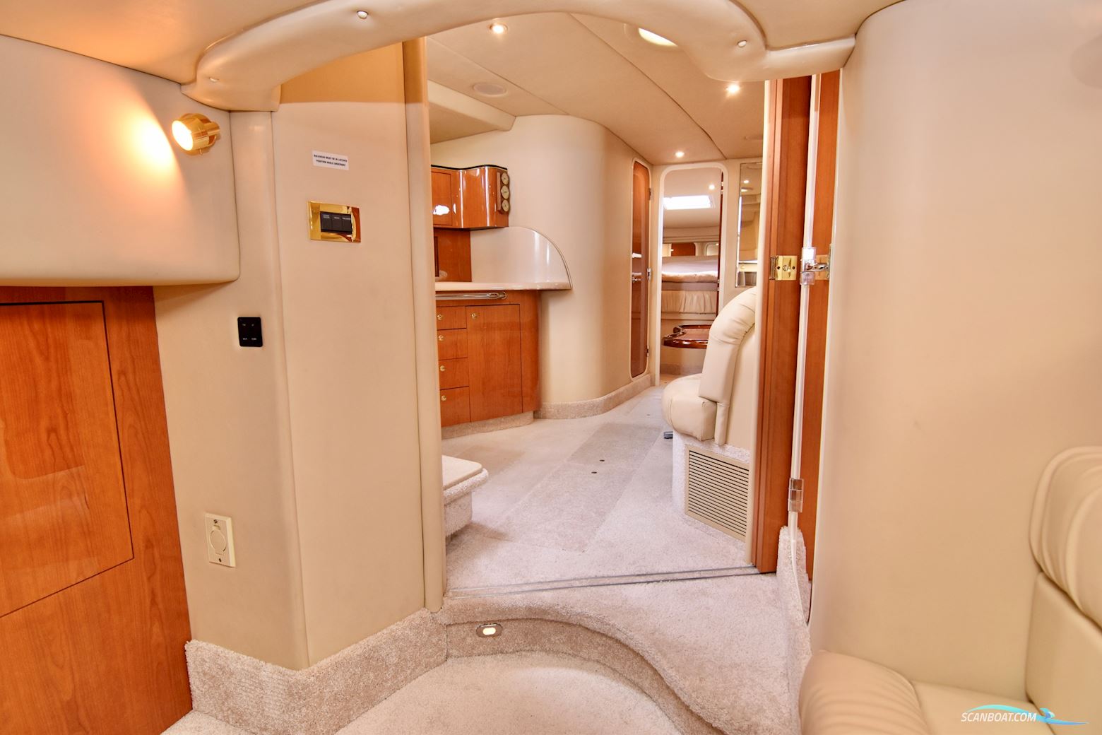 SeaRay 410 Sundancer