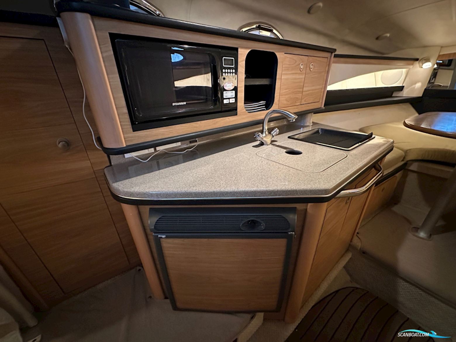 Searay Sundancer 275