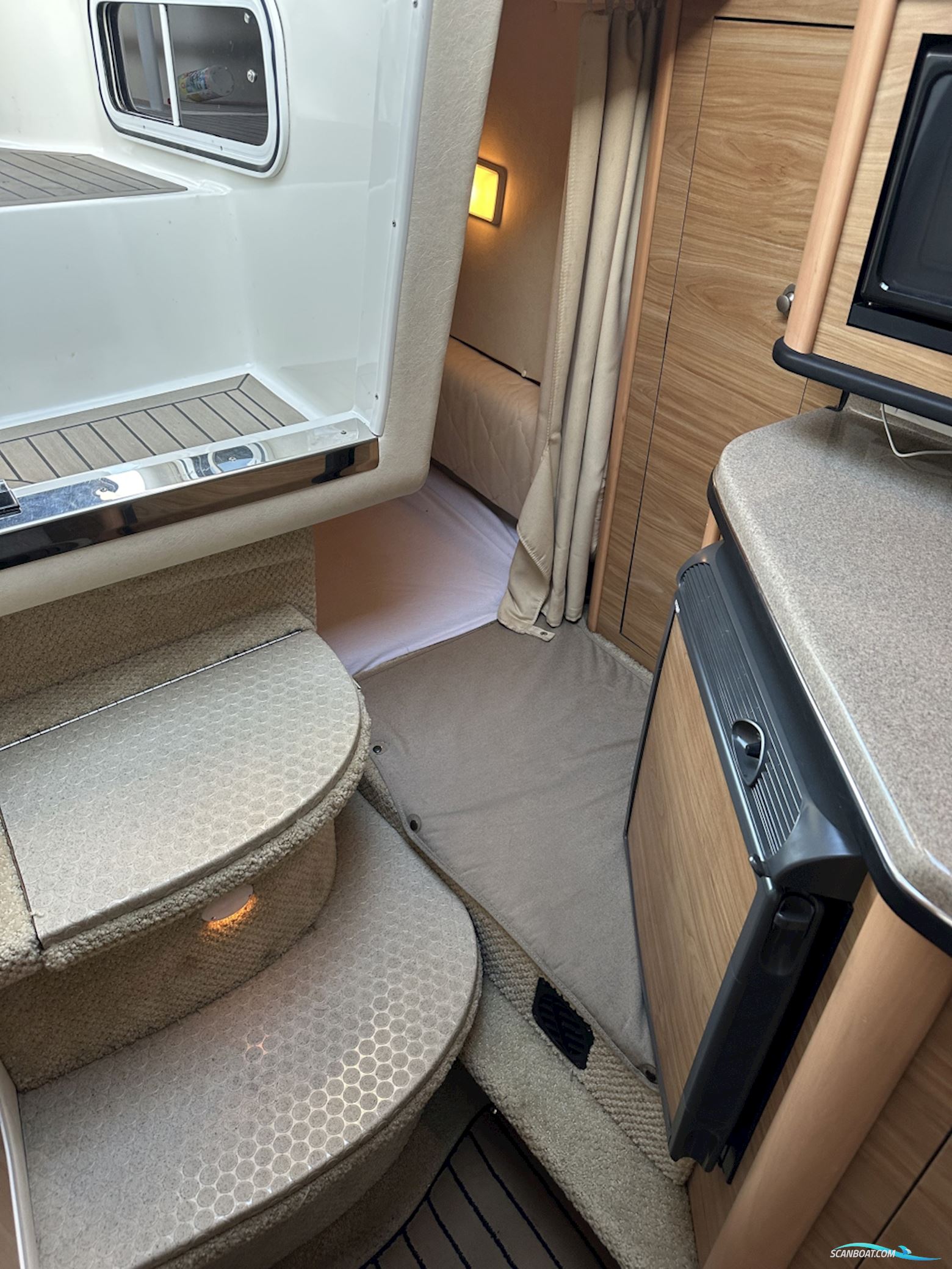 Searay Sundancer 275