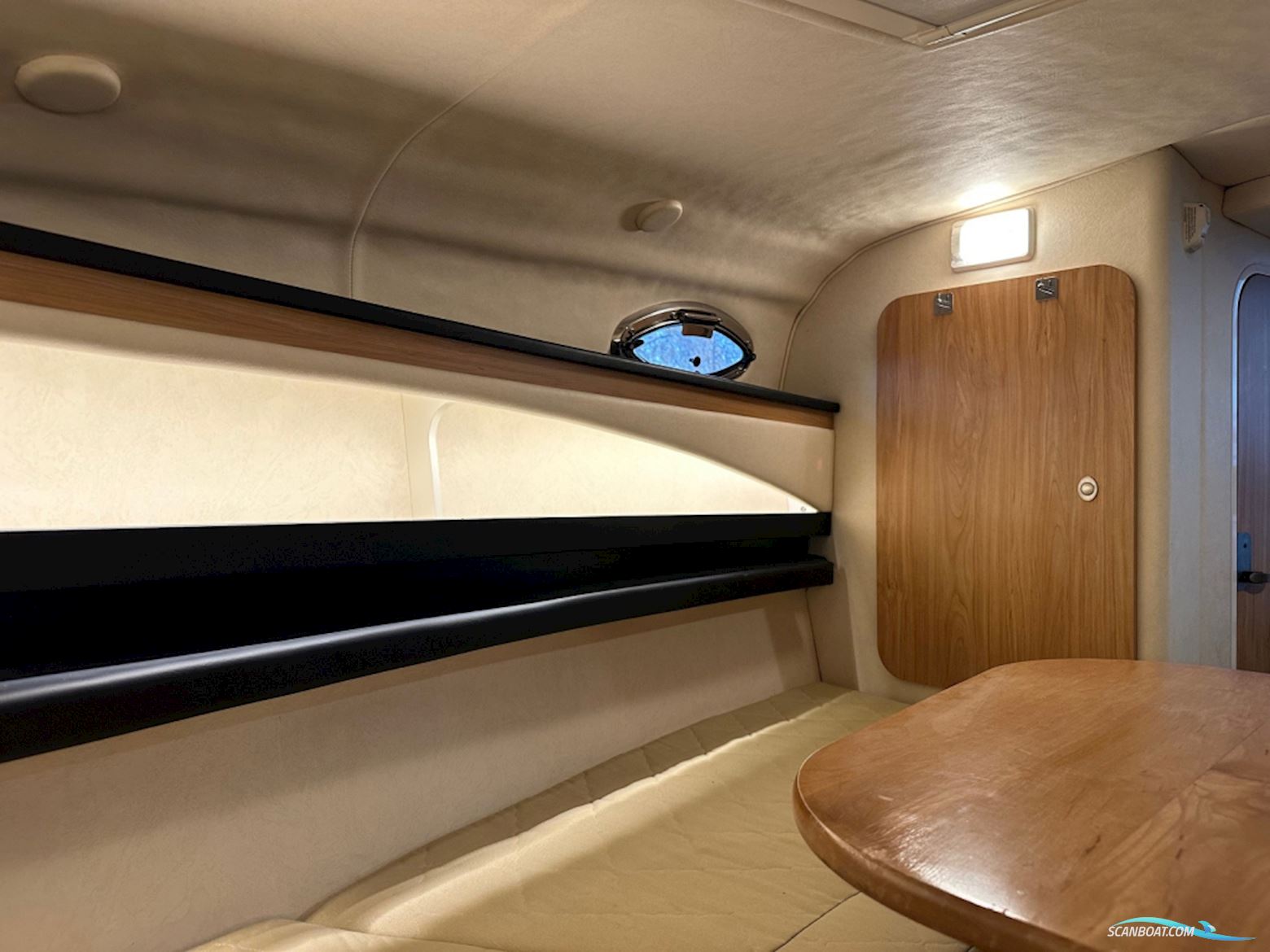 Searay Sundancer 275