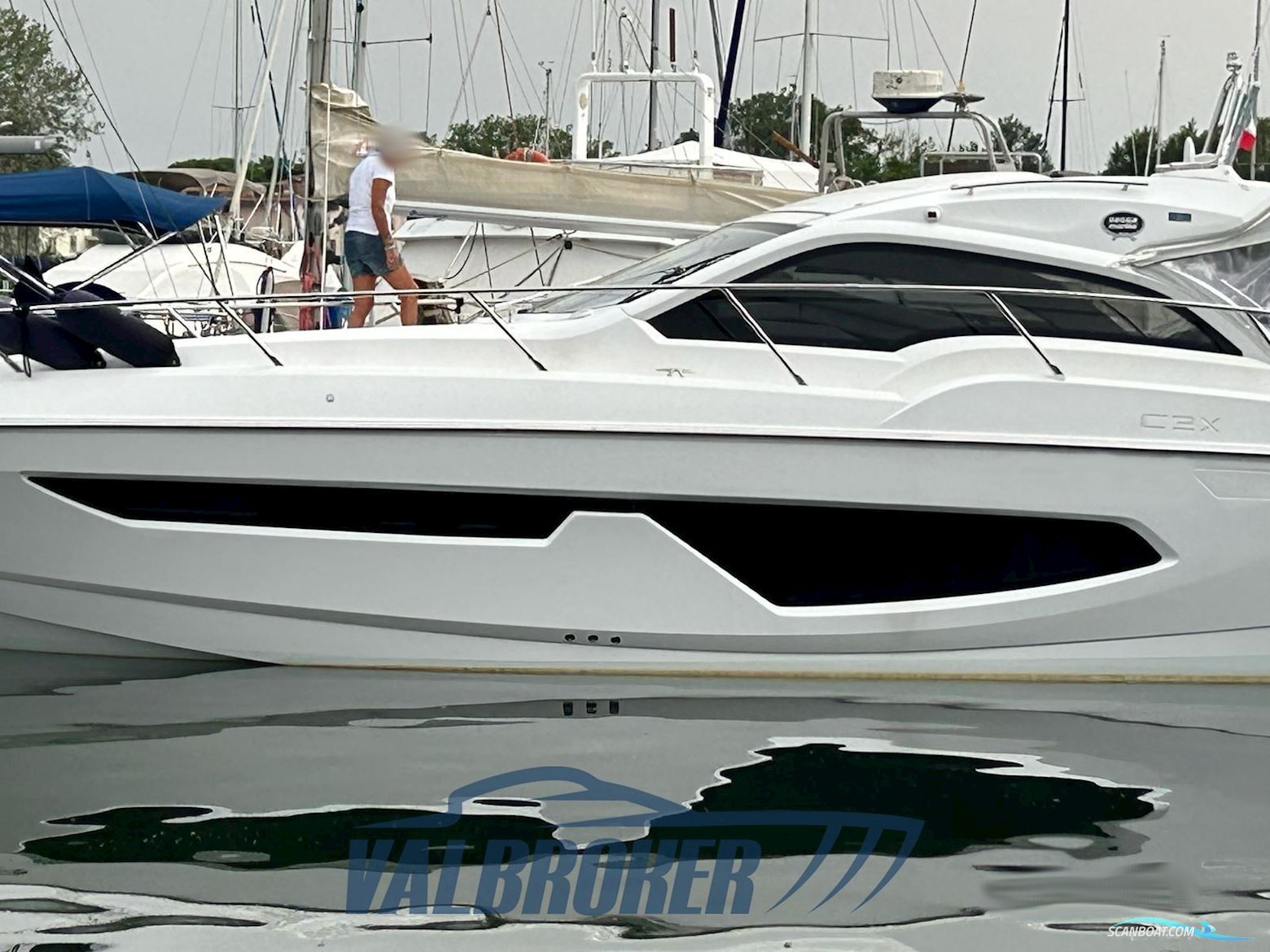 Sessa Marine C3X - Hard Top