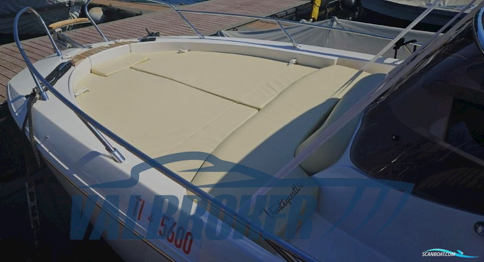 Sessa Marine Key Largo 24