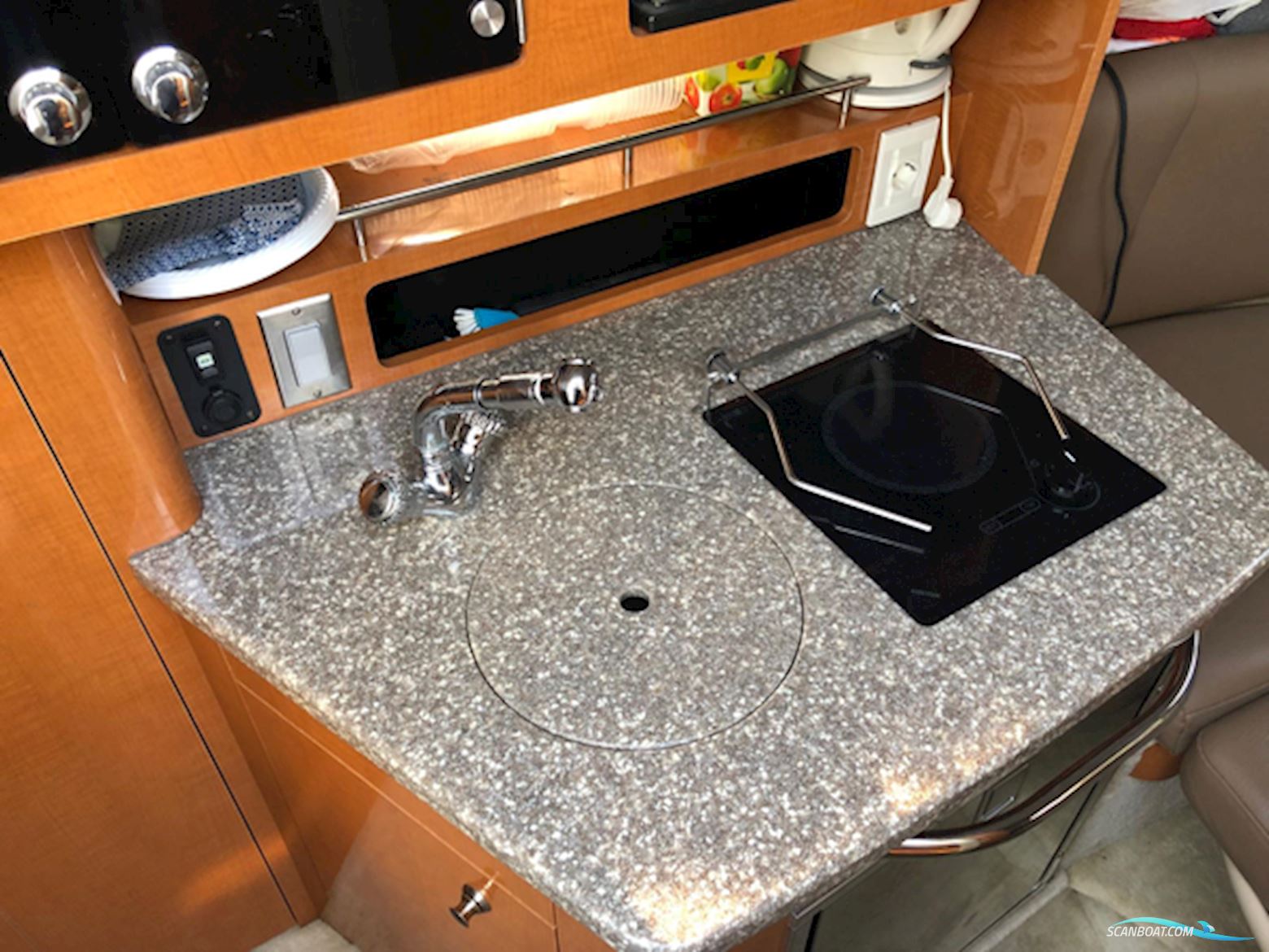 Signatur 270 (Sat 100.000.- ned )