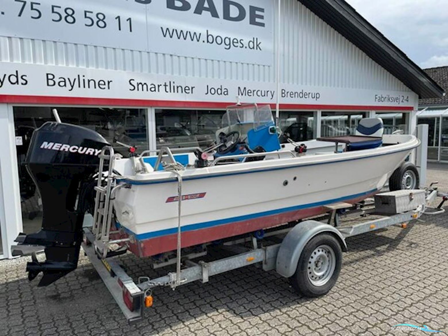 Silver Viking 16 fod styrepultsbåd med 40 hk Mercury-EFI 4 takt