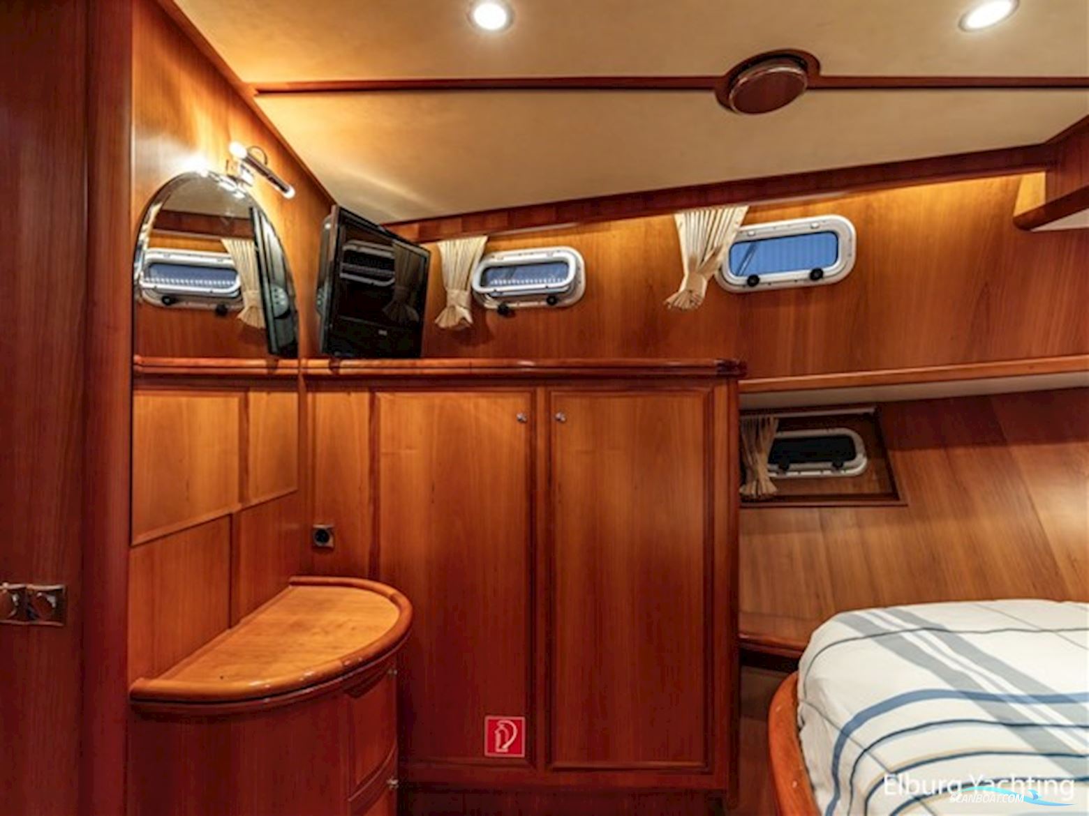 Silverline Trawler 1500 