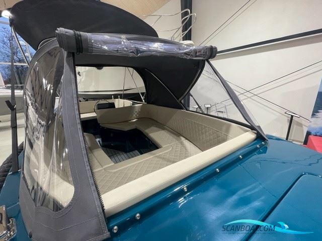 Silveryacht