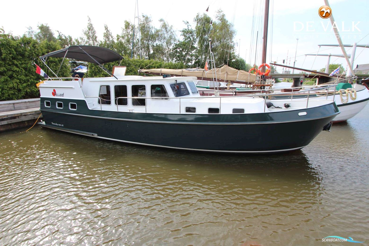 Simmerskip 1050 OK Motorboten 2004, met Mitsubishi motor, The Netherlands