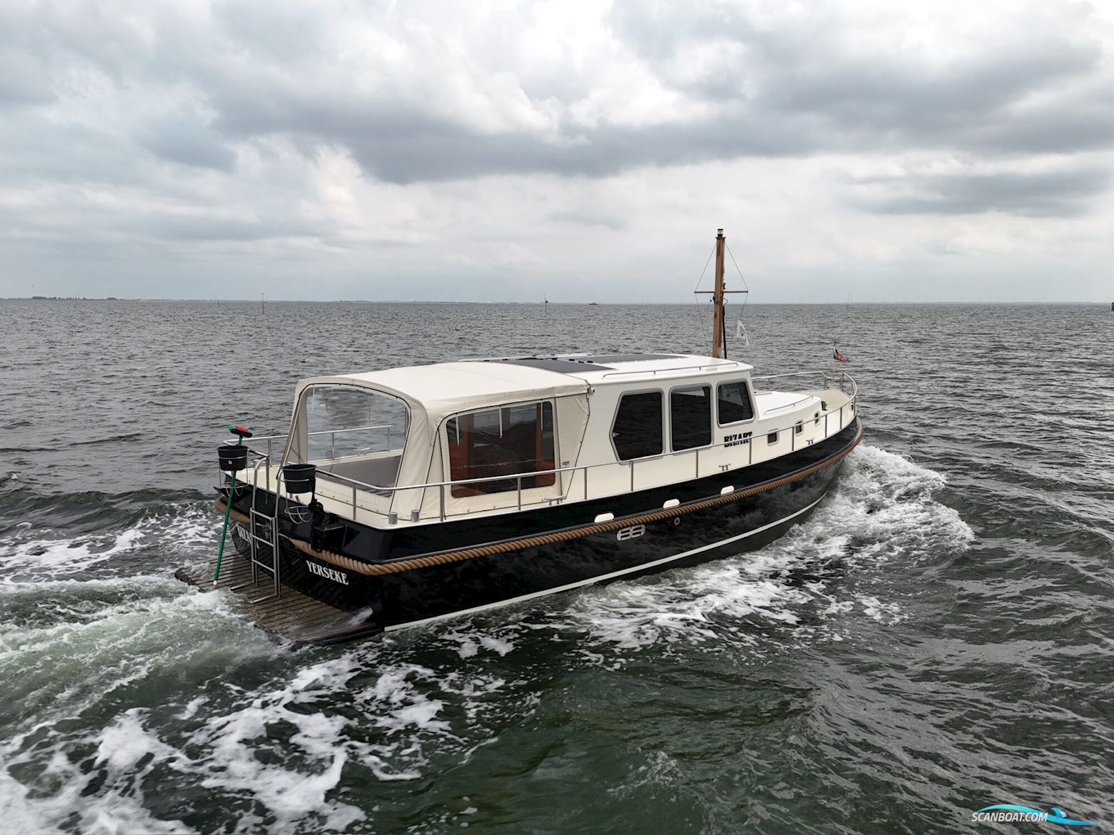 SK Kotter 12.50 Sedan