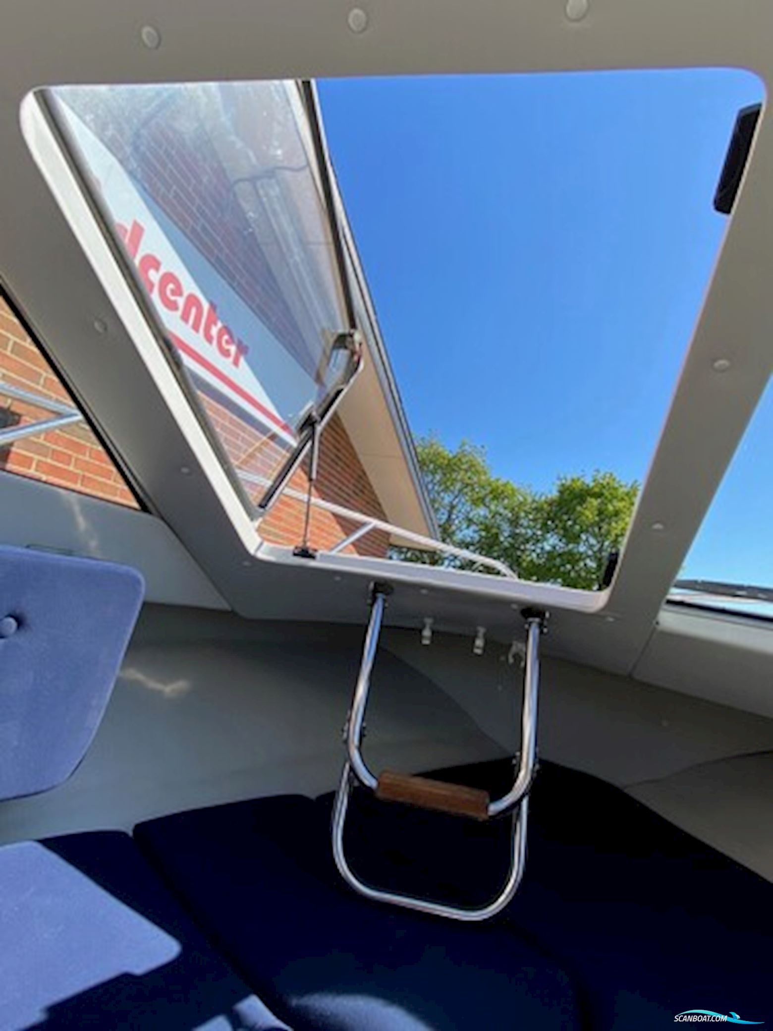 Skibsplast 555 HT m/Honda F100 hk og Brenderup Trailer - Solgt !