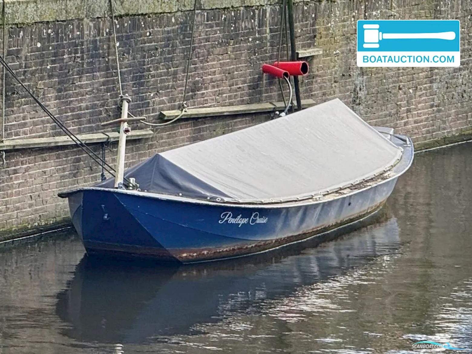 sloep 600 Motorboten , met Volvo Penta motor, The Netherlands