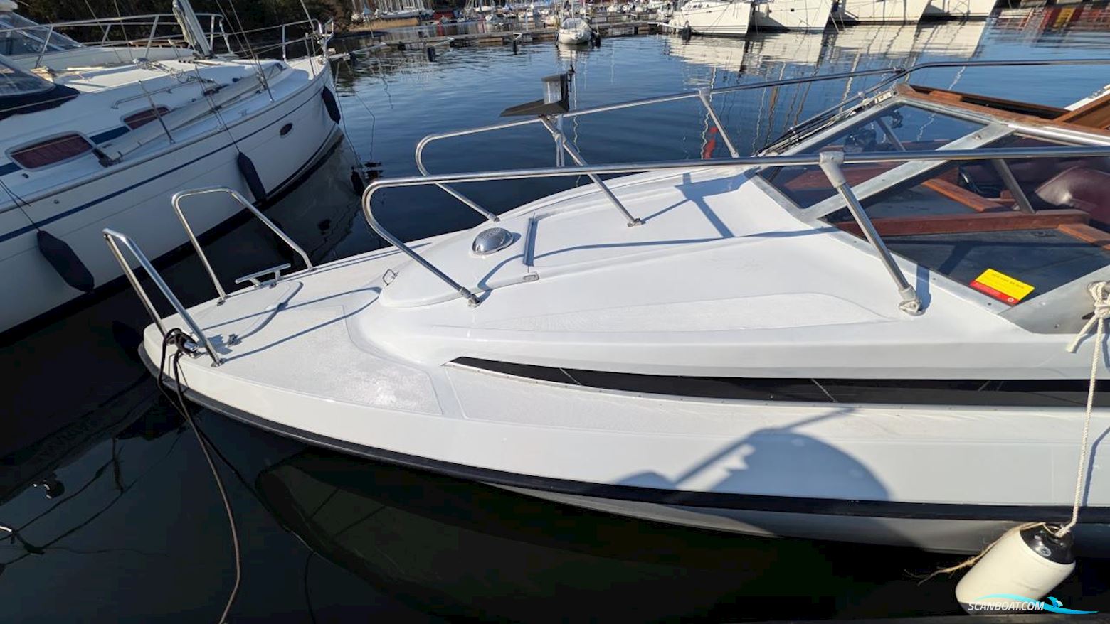 Smuggler 24 Utombordare