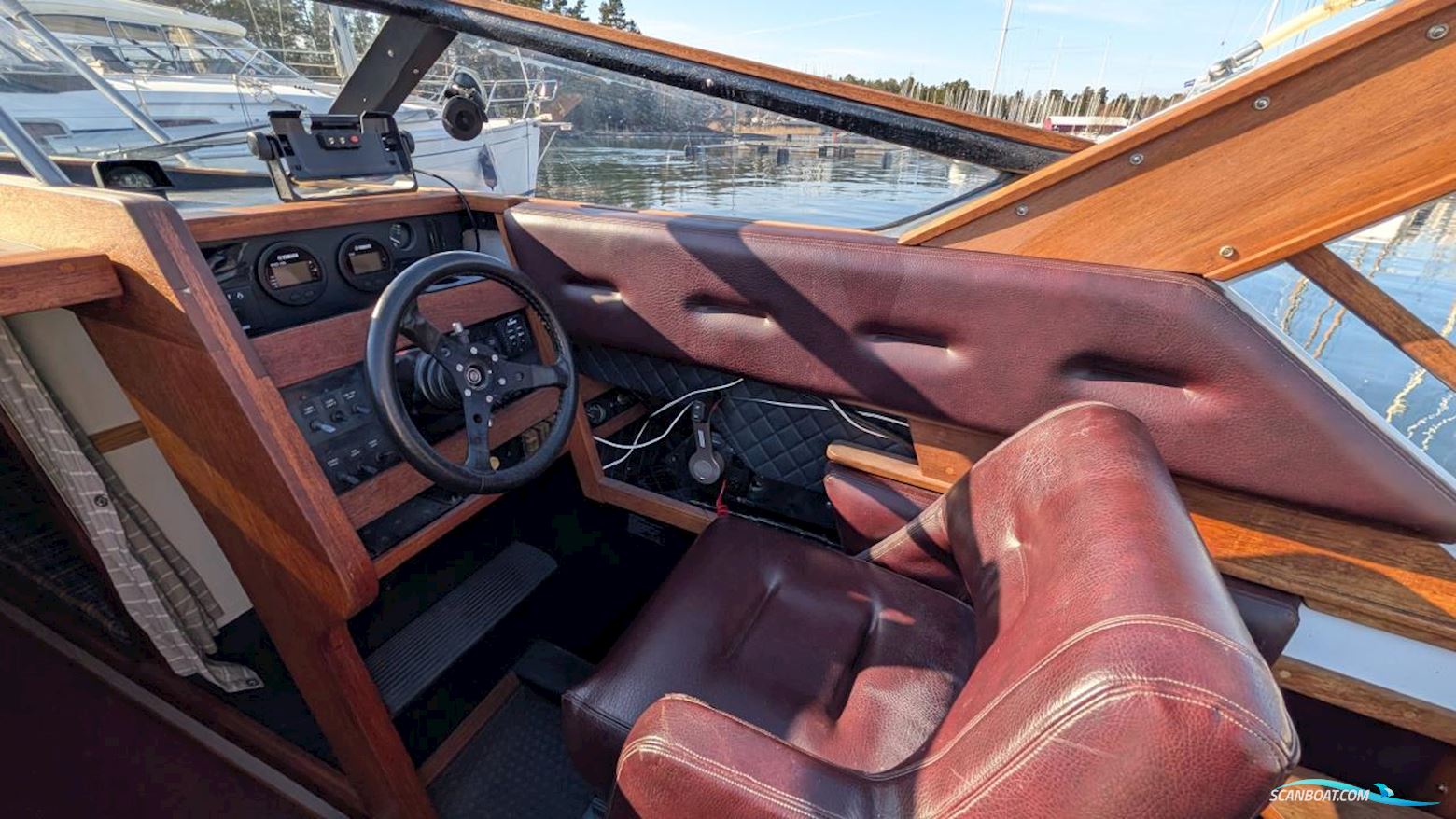 Smuggler 24 Utombordare